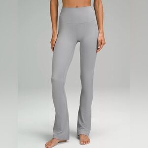 lululemon athletica Ribbed High-Rise Flare Leggings - Light Gray SIZE 6 SHORT